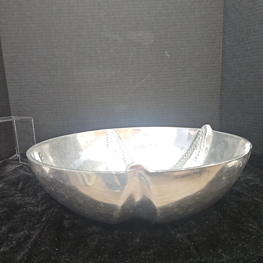 Mariposa Salad Bowl w/ Servers