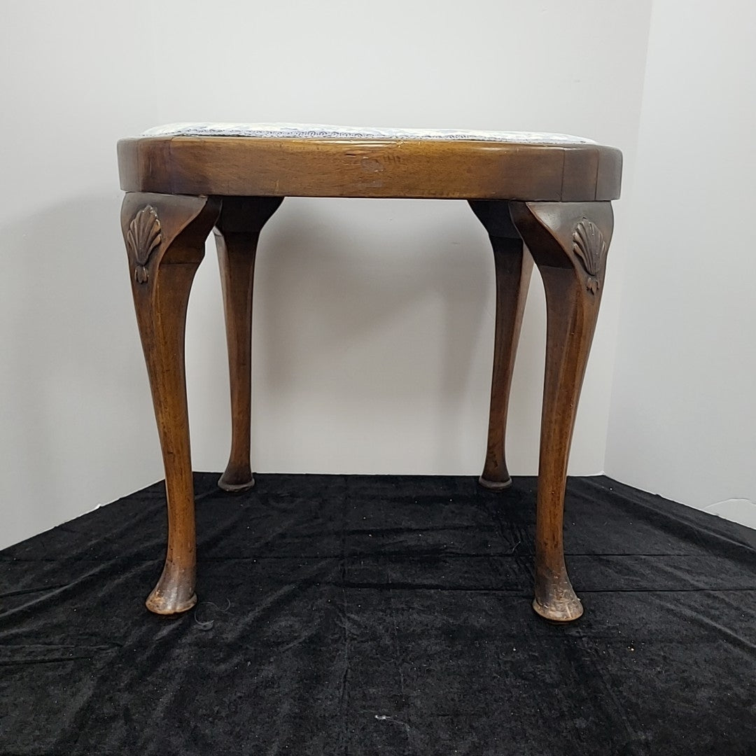 Vanity Bench