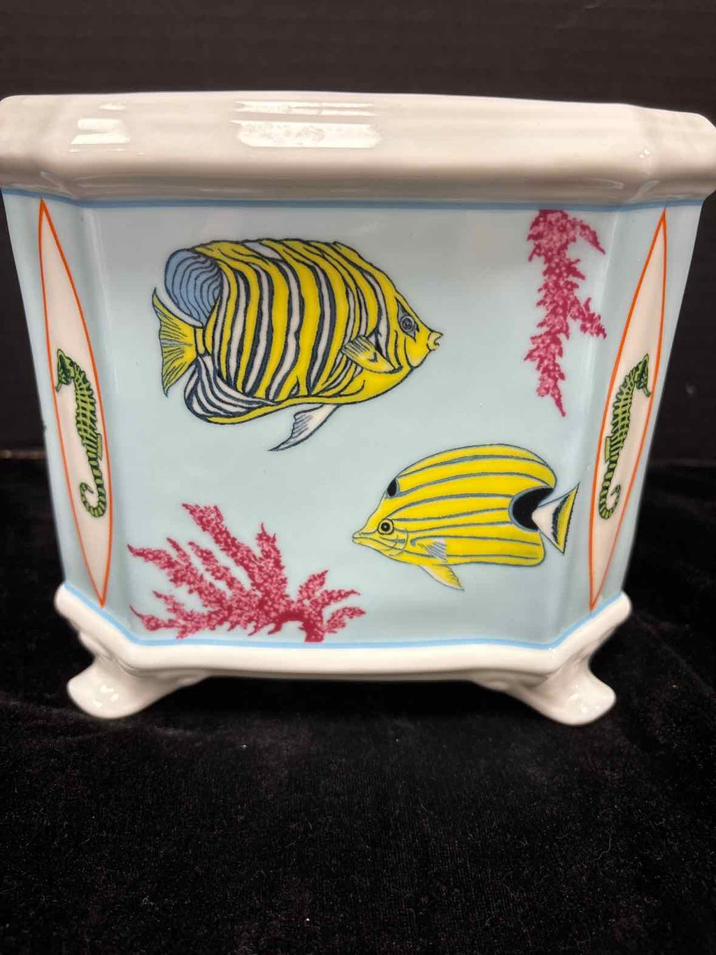 Chase Cache Pot