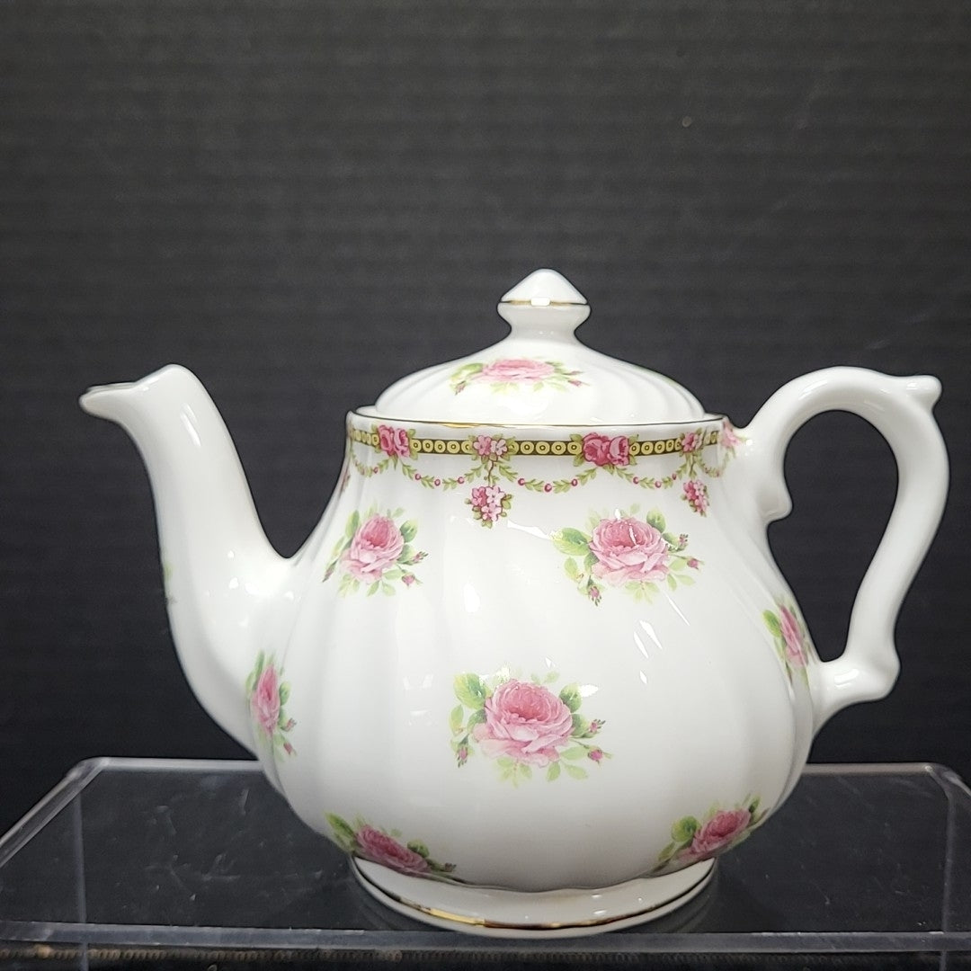 Royal Patrician Tea Pot
