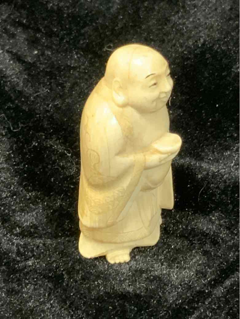 Figurine