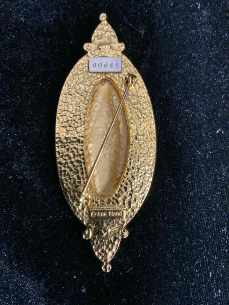 Ann Hand Pin