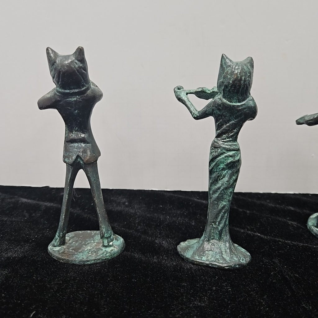 Figurine