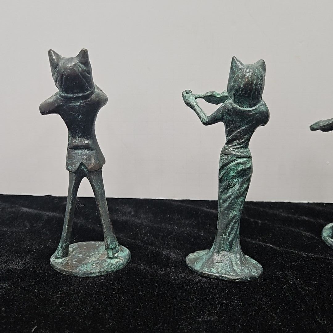 Figurine