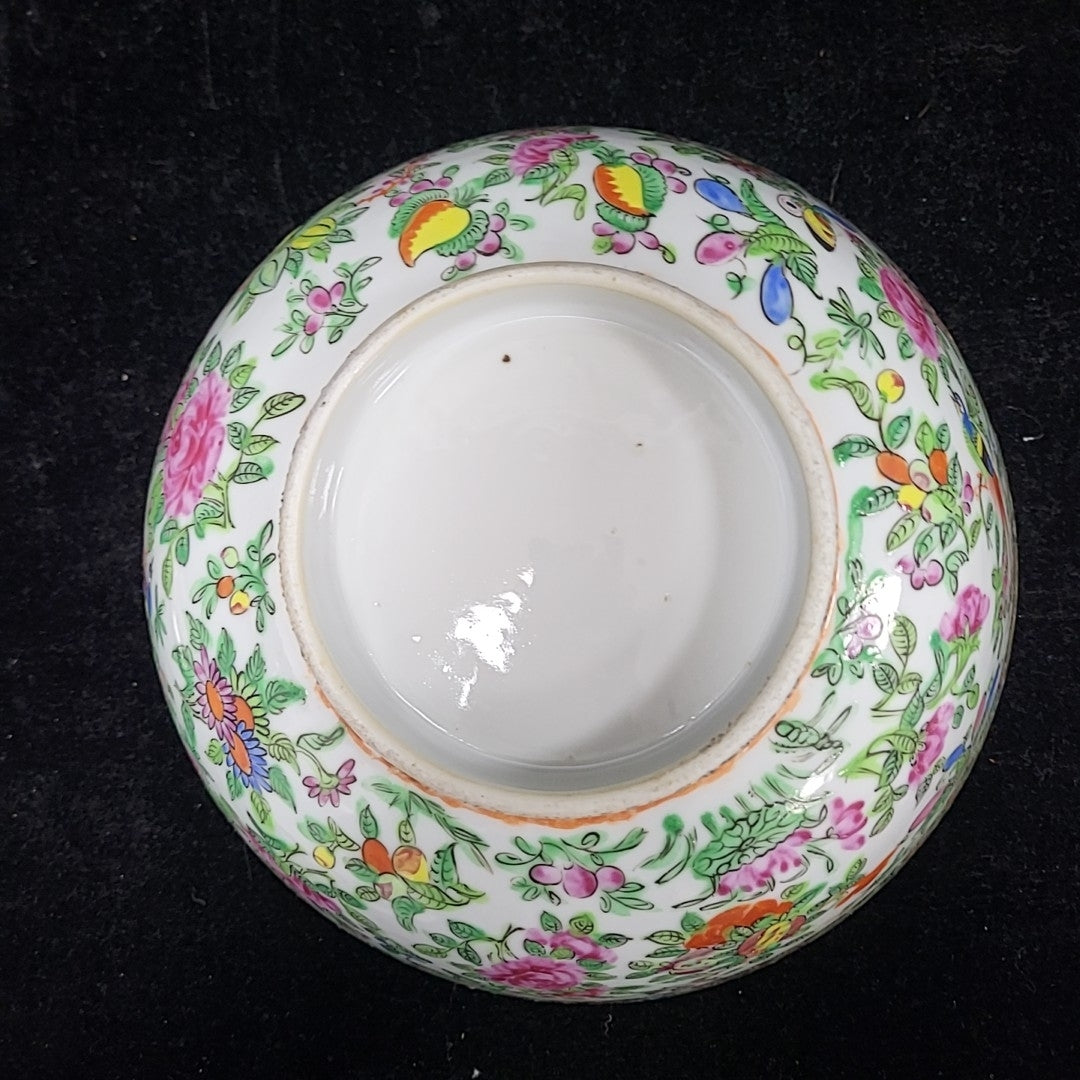 Chinese Export Decorative Bowl