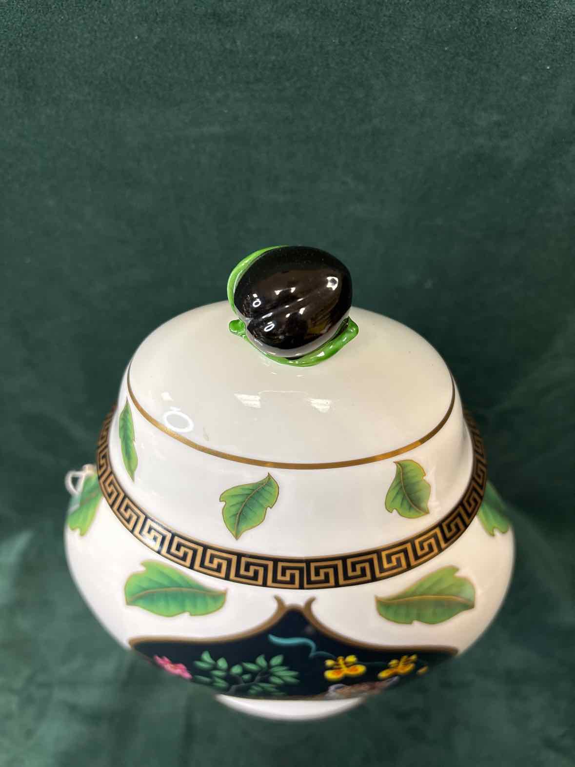 Lynn Chase Ginger Jar