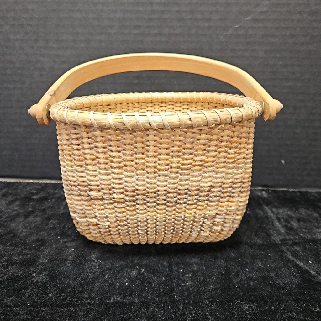 Unbranded Basket