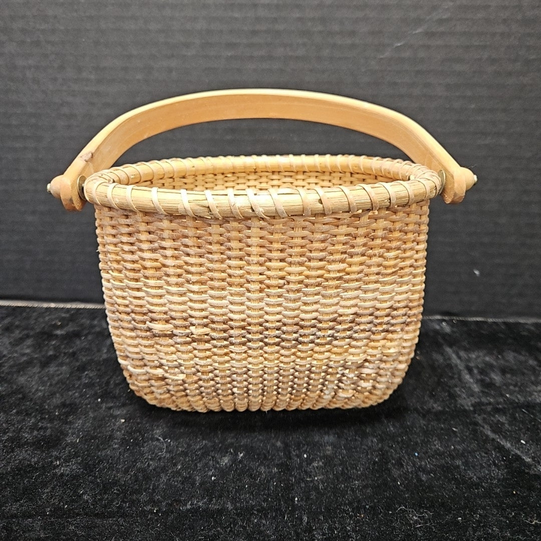 Unbranded Basket