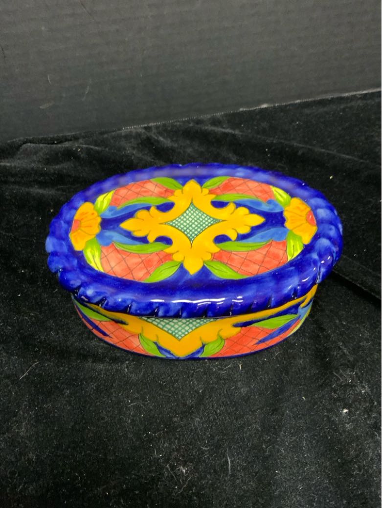 Artisan Lidded Box