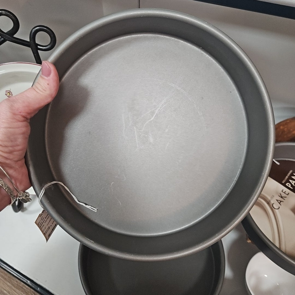 Williams Sonoma Cake Pan