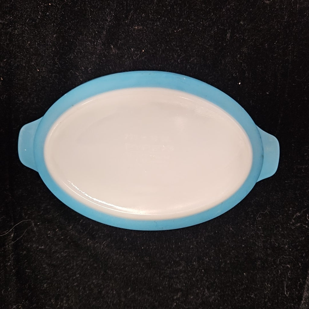Pyrex Baker