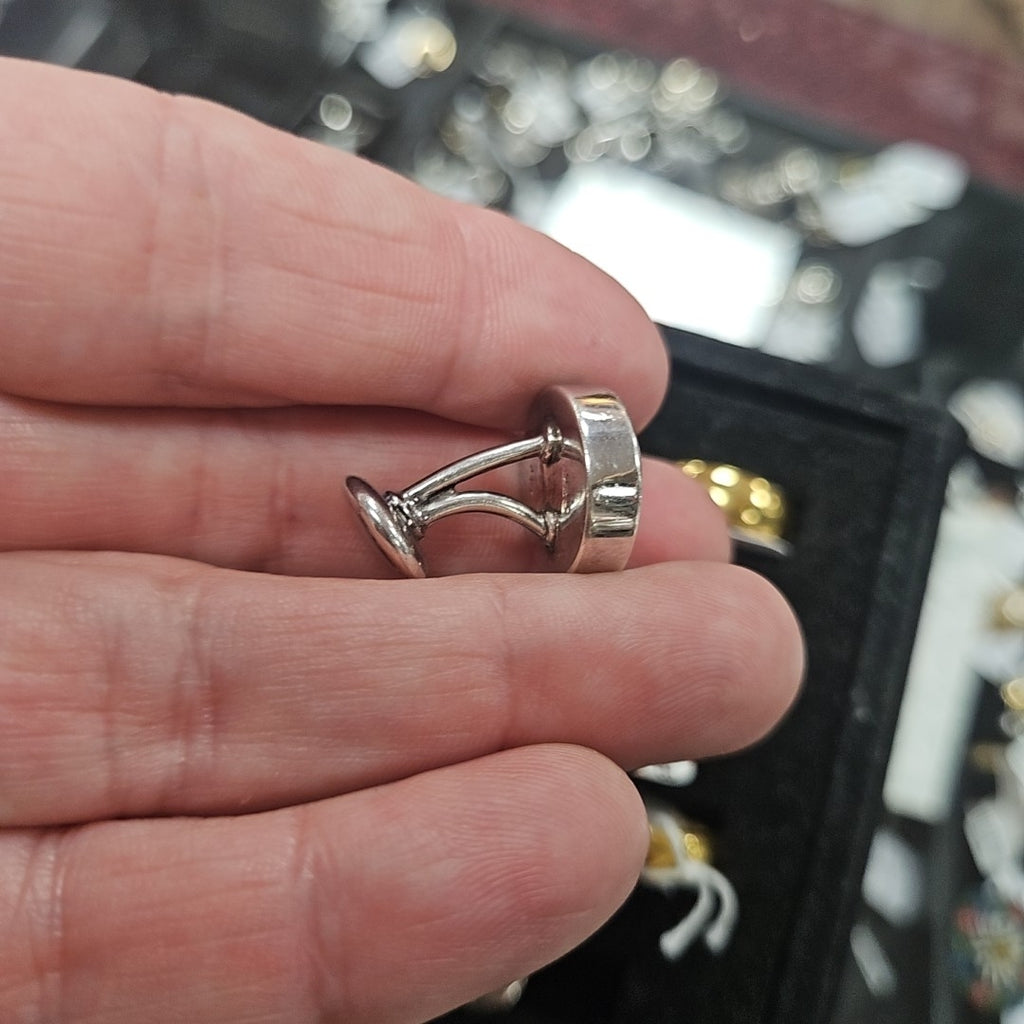 Cufflinks