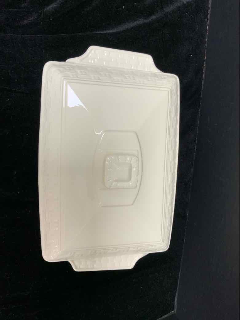 Belleek Covered Casserole