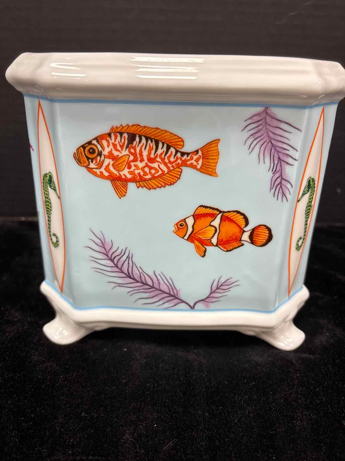 Chase Cache Pot