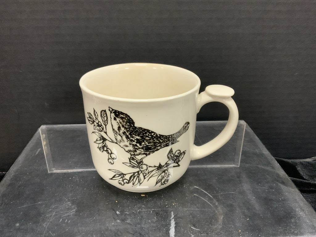Andrea by Sadek Lidded Cup