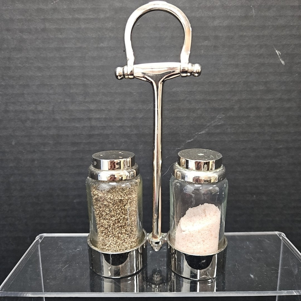 Salt & Pepper