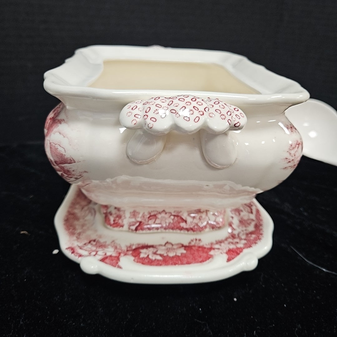 Tureen