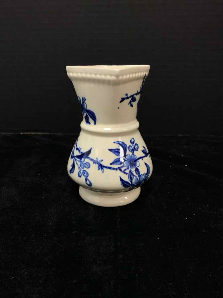 Toothbrush Holder