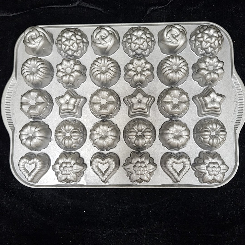 Nordic Ware Cake Pan