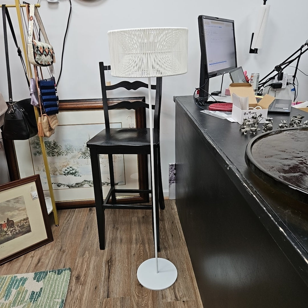 Lux Cambra Floor Lamp