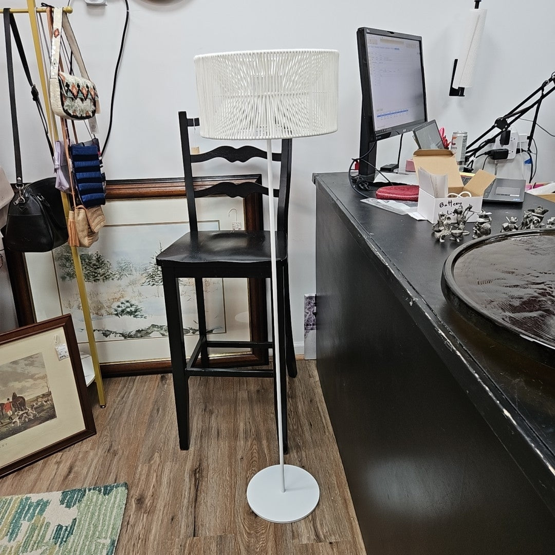 Lux Cambra Floor Lamp