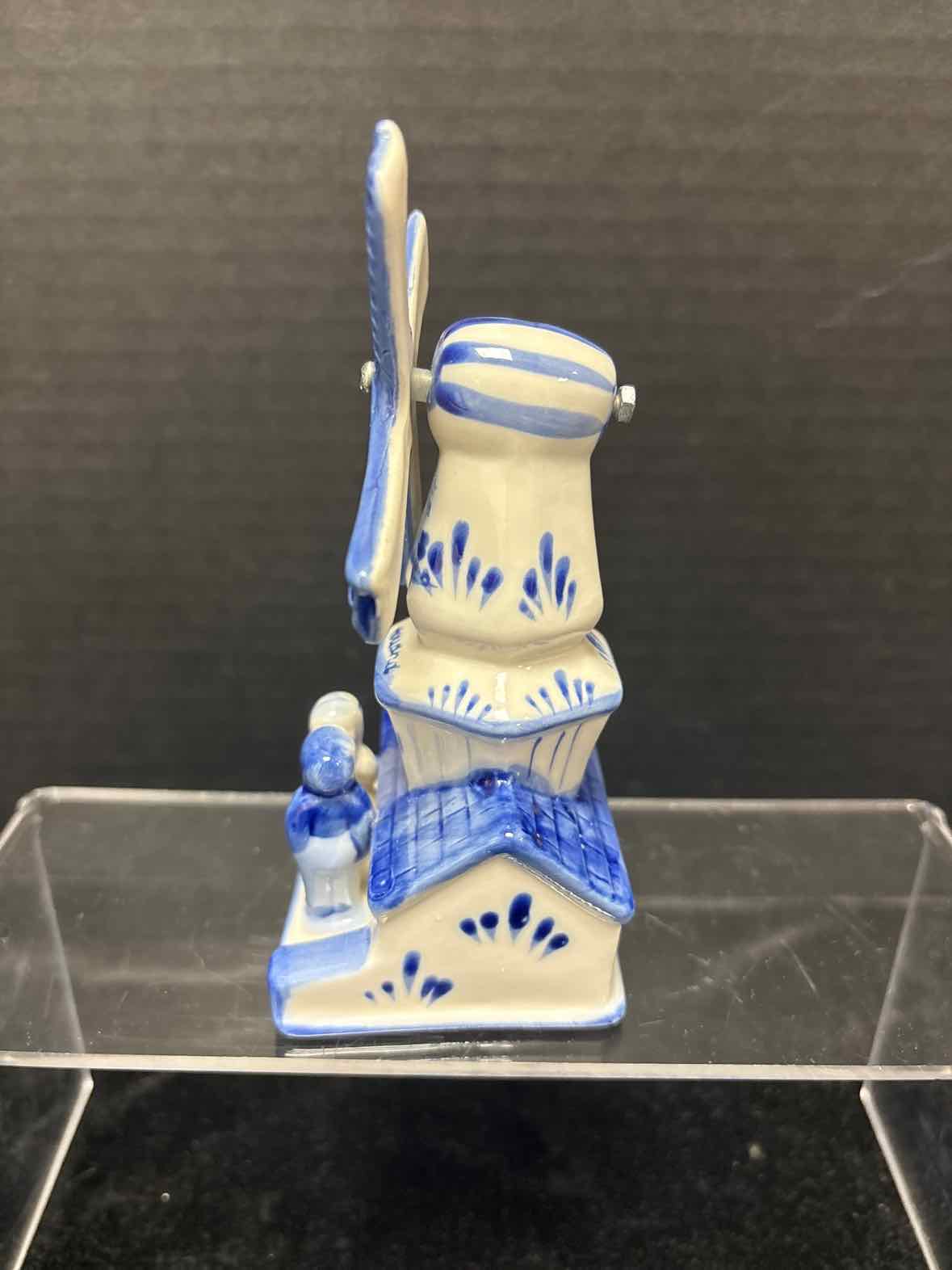 Figurine