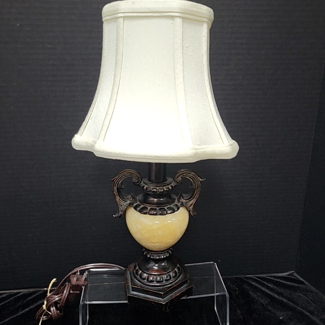 Unbranded Lamp with Shade