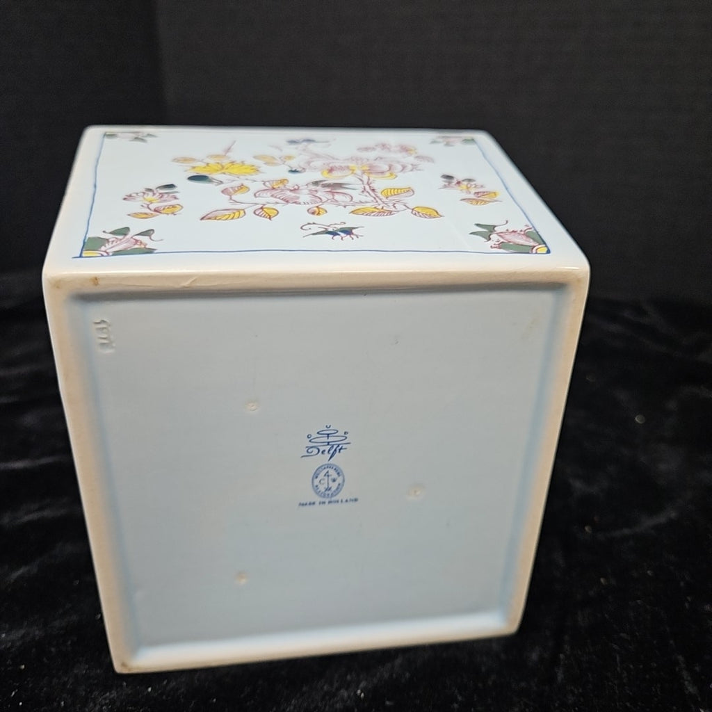 Delft Flower Frog