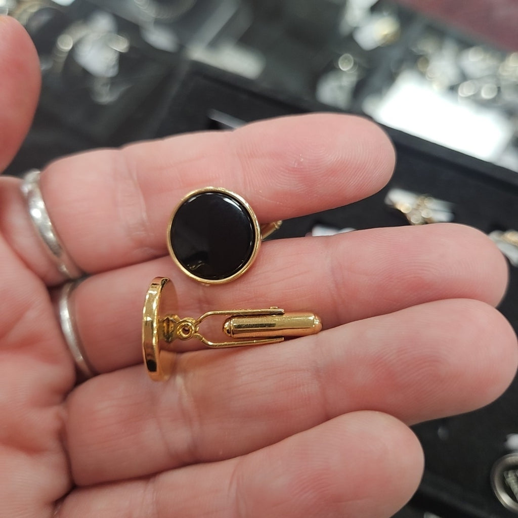 Cufflinks