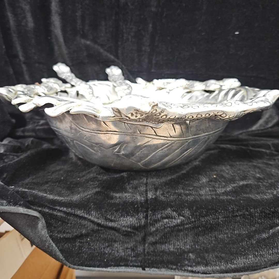 Arthur Court Salad Bowl w/ Servers