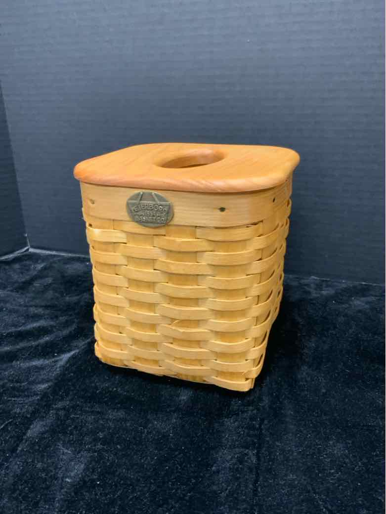 Petersboro Basket Co. Tissue Box Cover