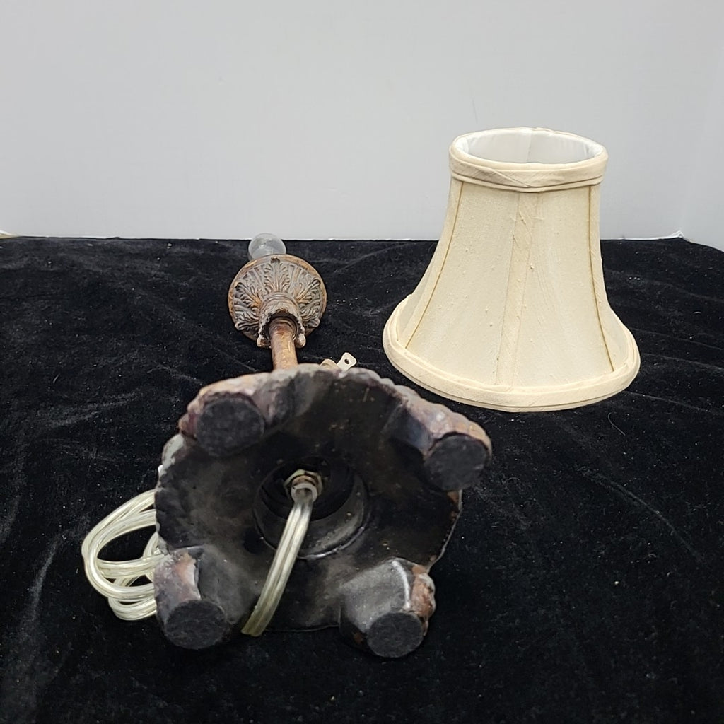 Lamp w/ Clip Shade