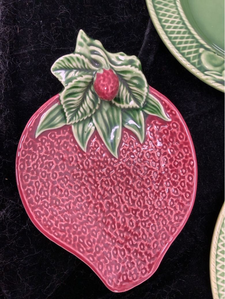 Bordallo Pinheiro Salad Plate