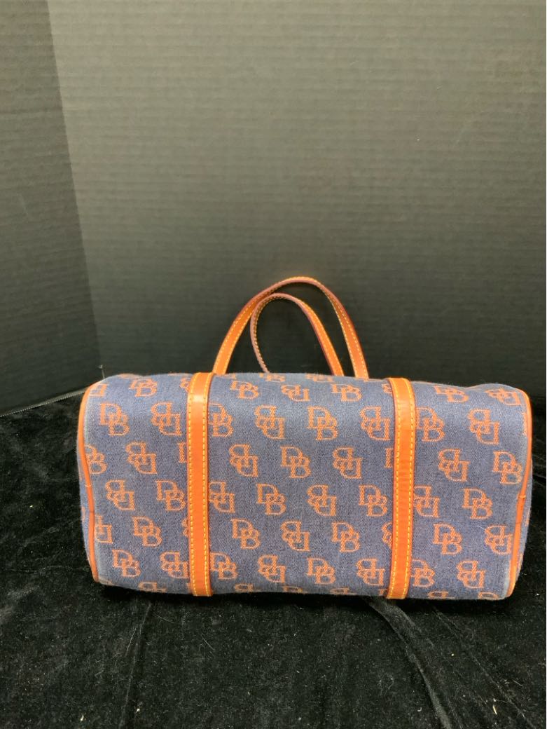 Dooney & Bourke Handbag