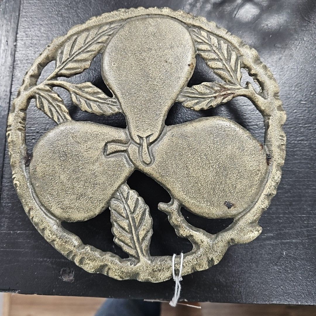 Trivet