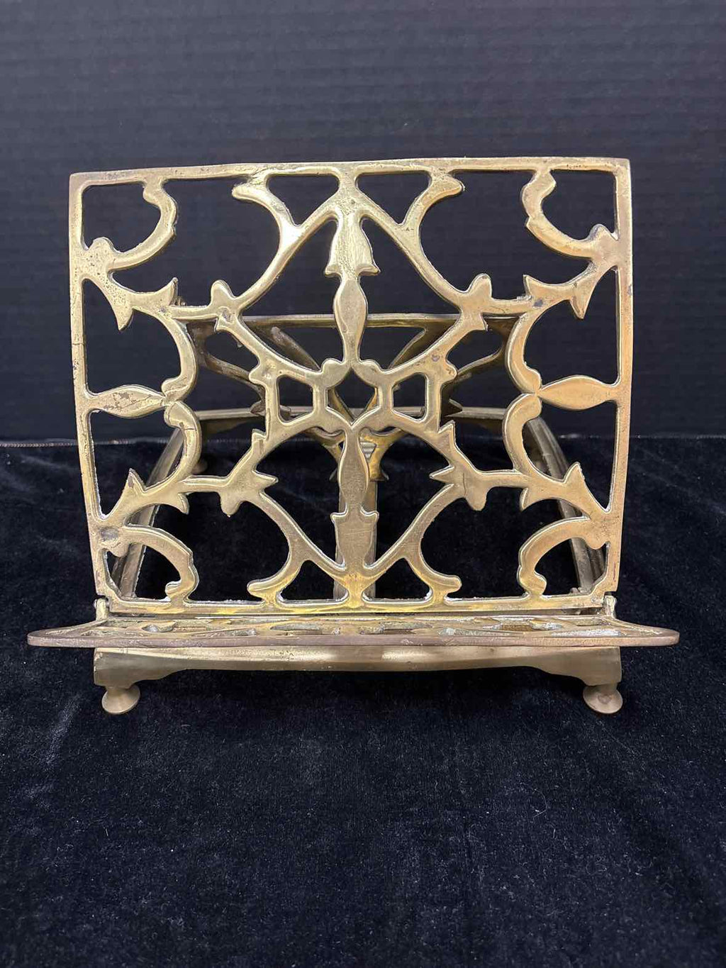 Easel