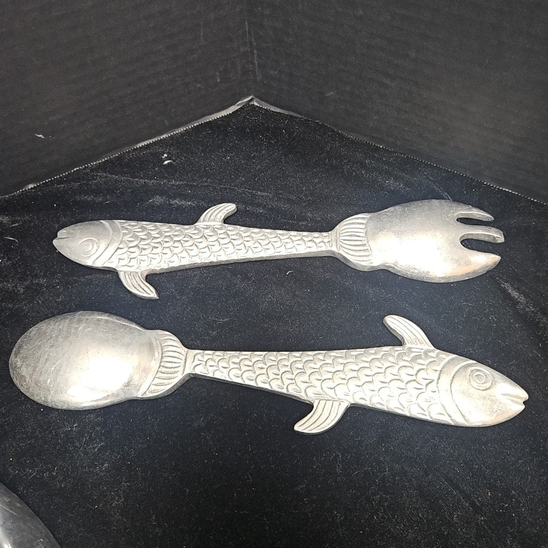 Mariposa Salad Bowl w/ Servers