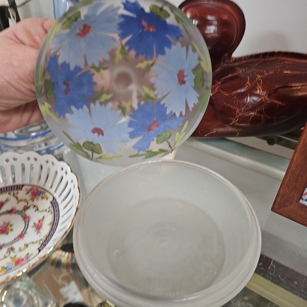 Dresser Jar