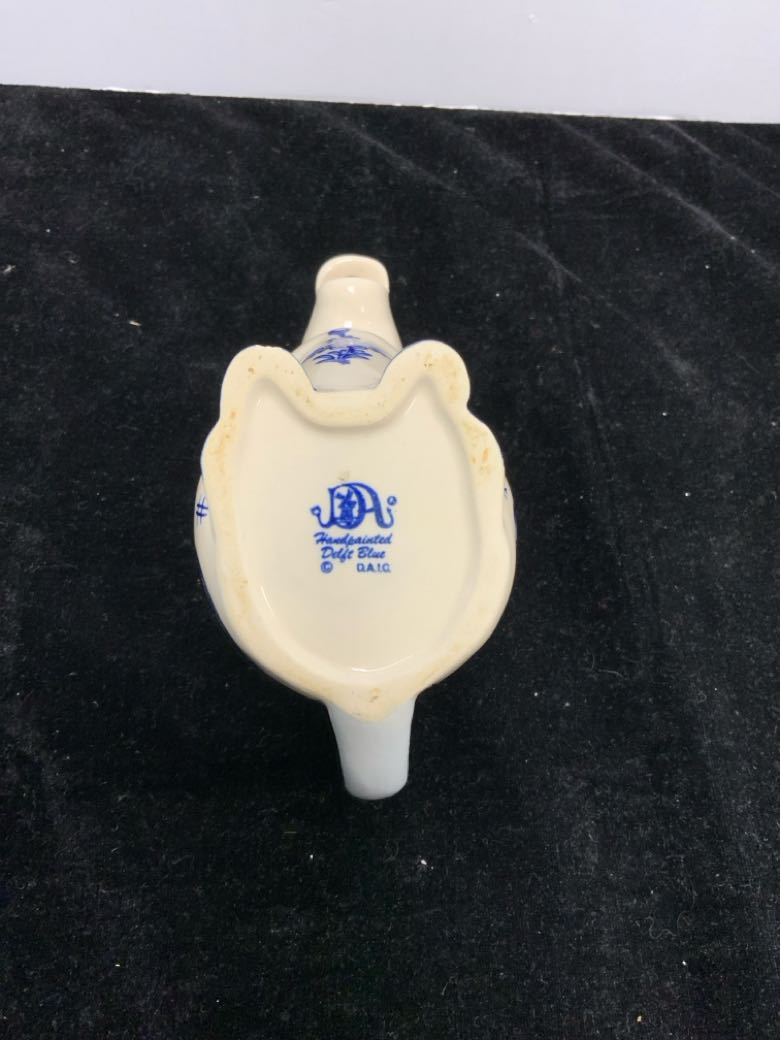 Delft Creamer