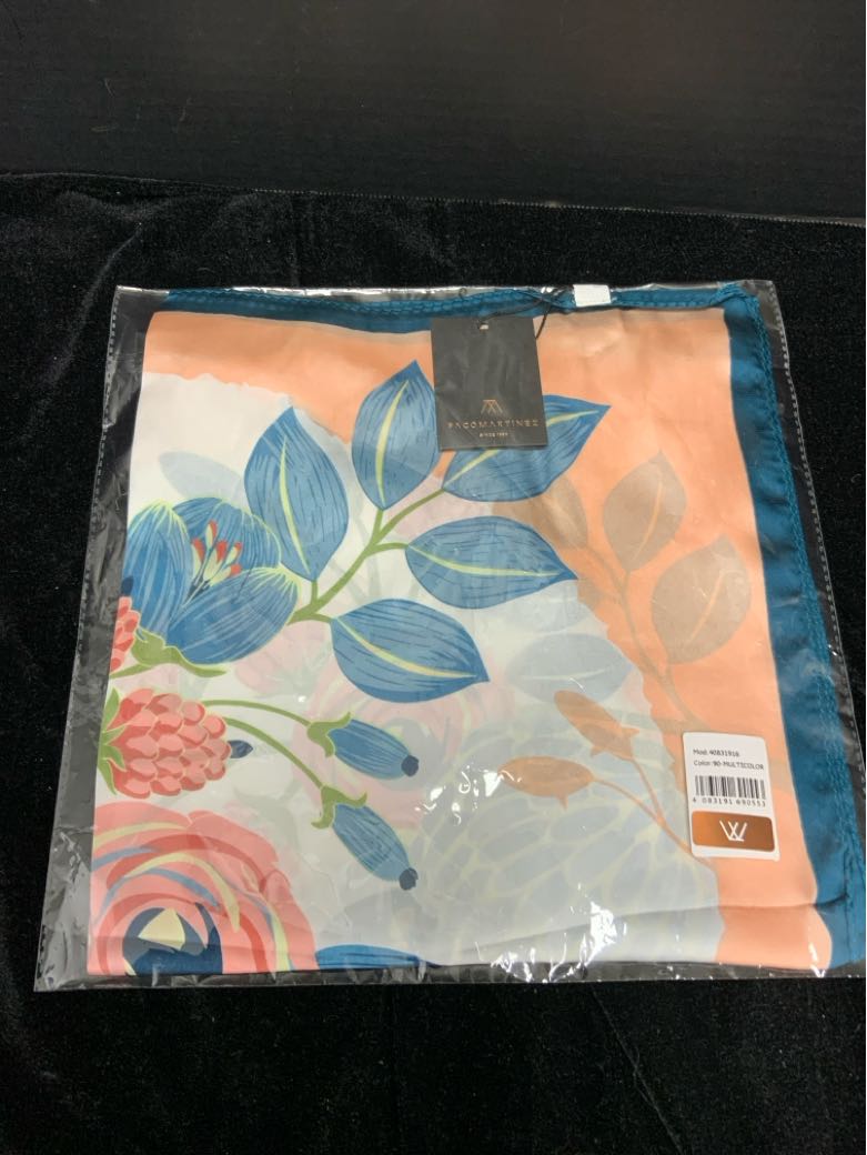 Paco Martinez Scarf