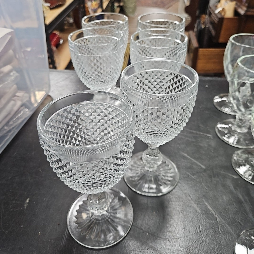 Vista Alegre Wine Glass