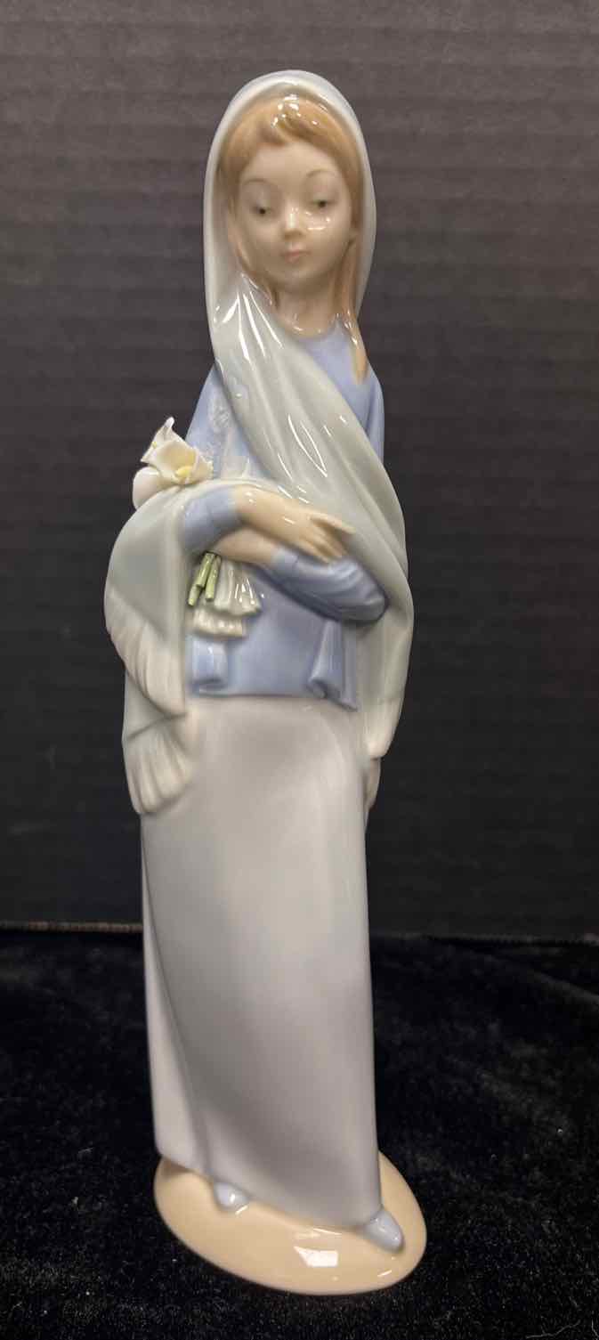 Lladro Figurine