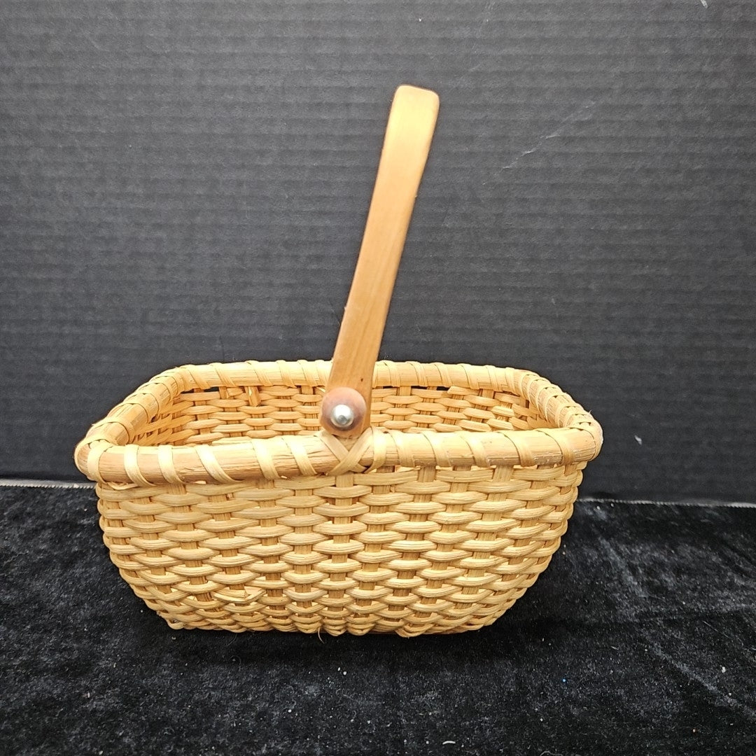 Unbranded Basket