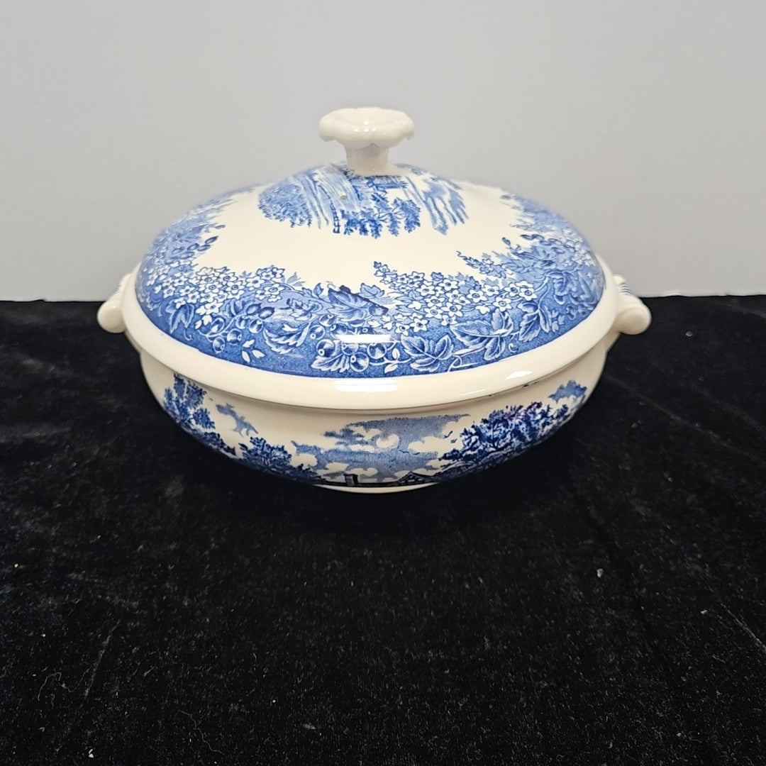 Wedgwood Covered Vegetable Bowl
