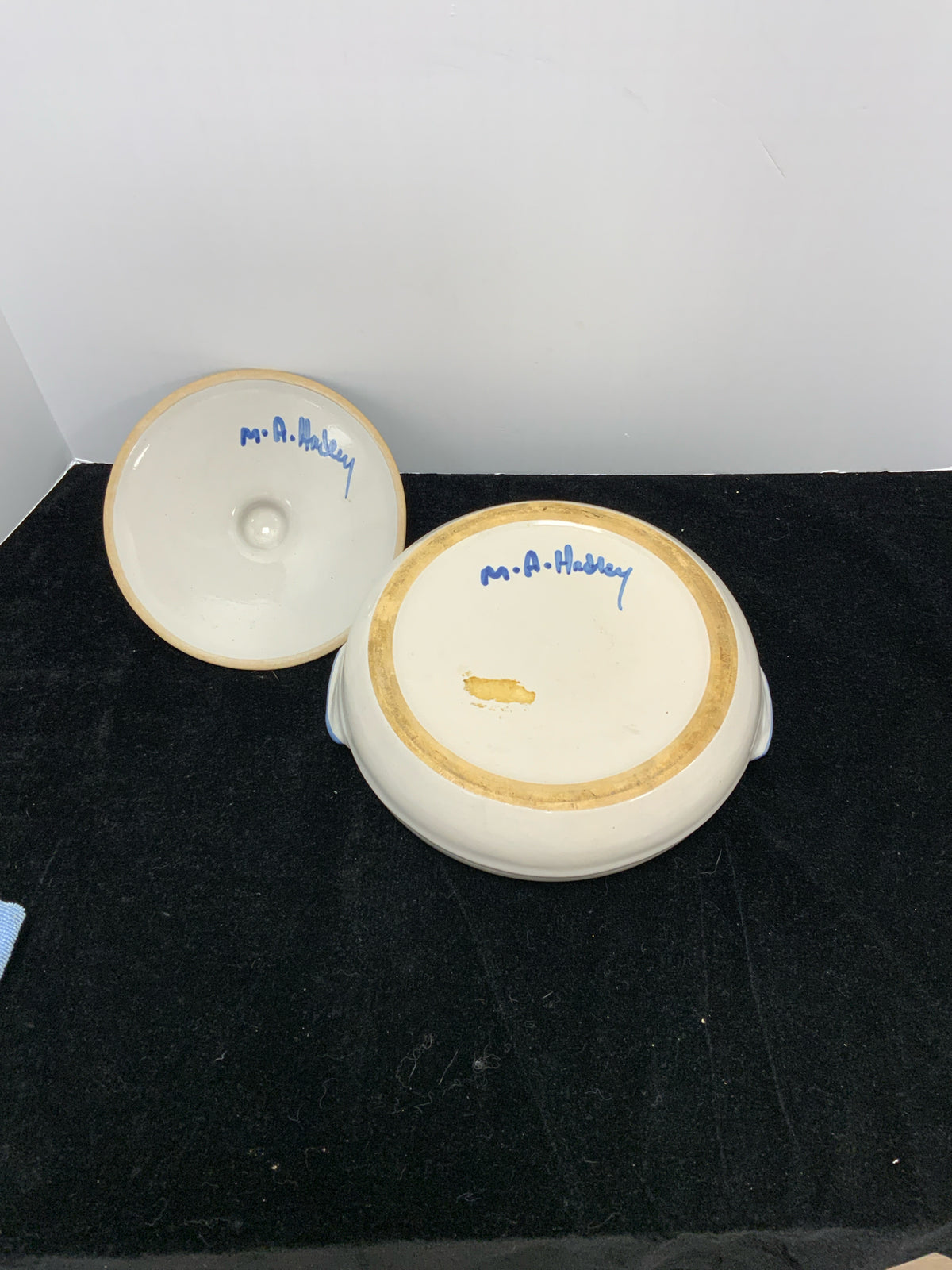 Hadley Lidded Casserole