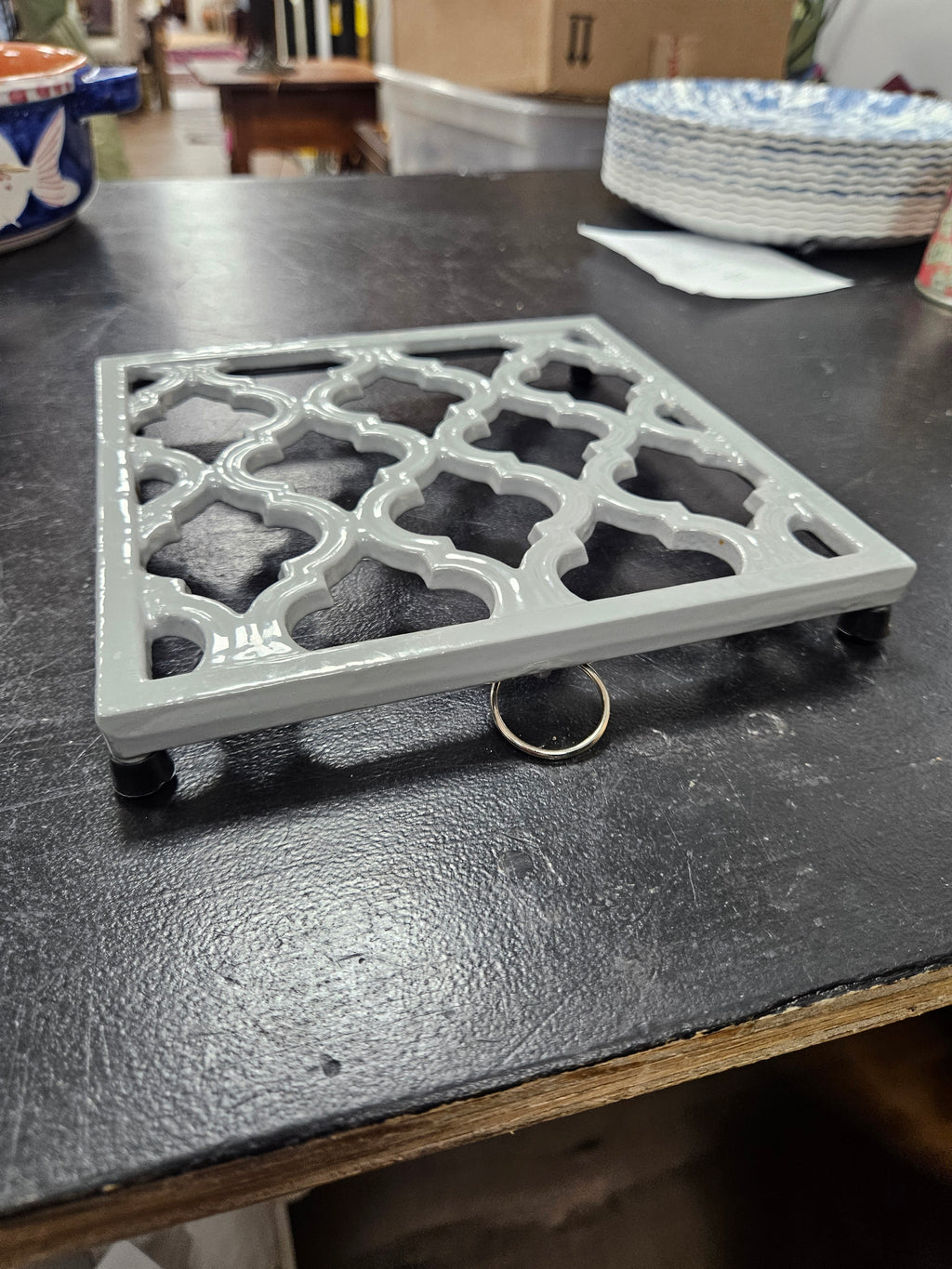 Trivet