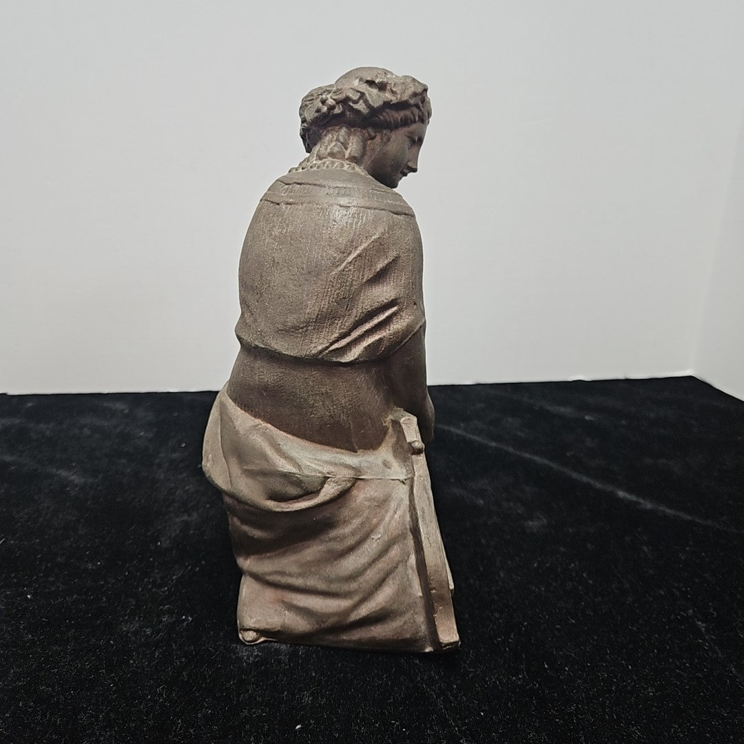 Statue
