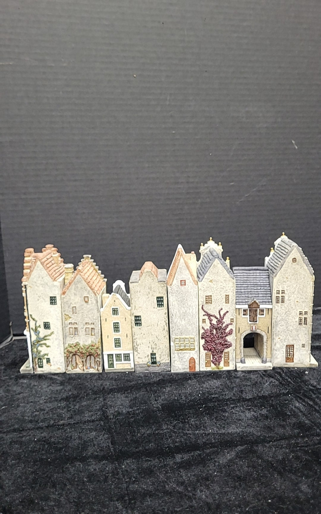 Wonderworld Figurine