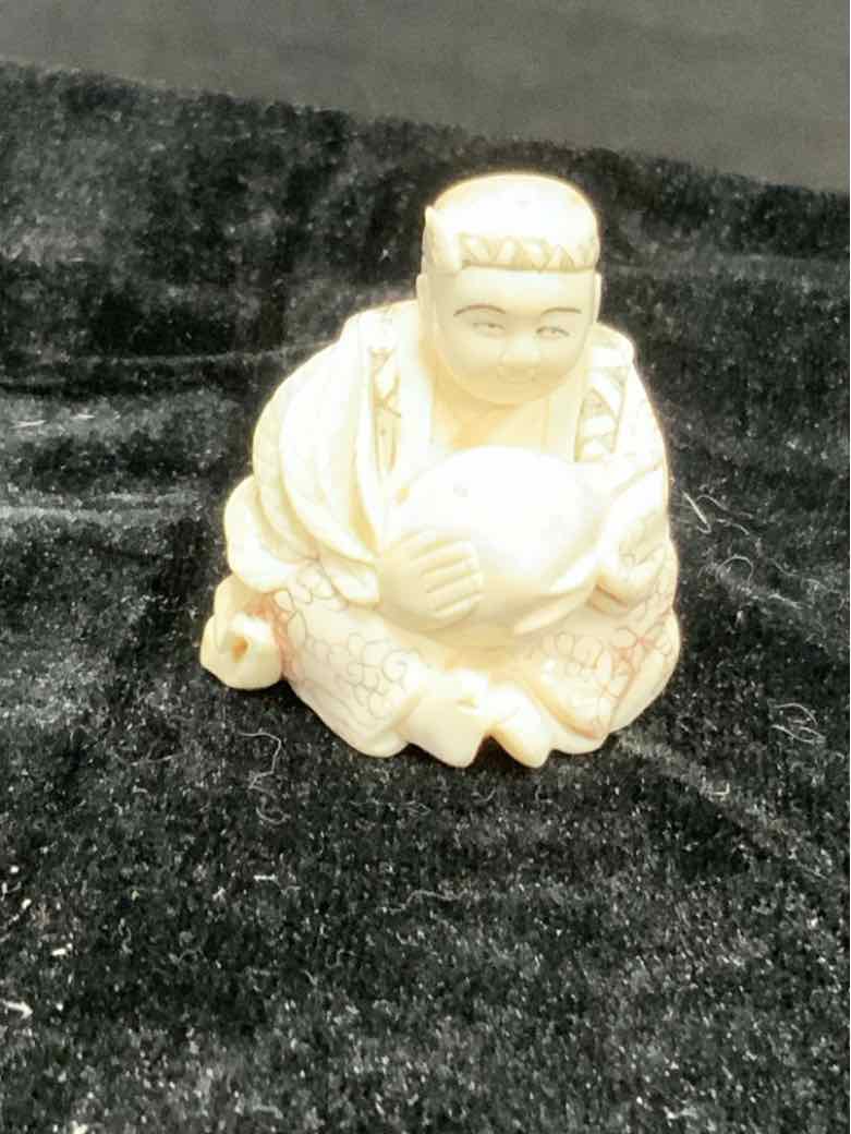 Figurine