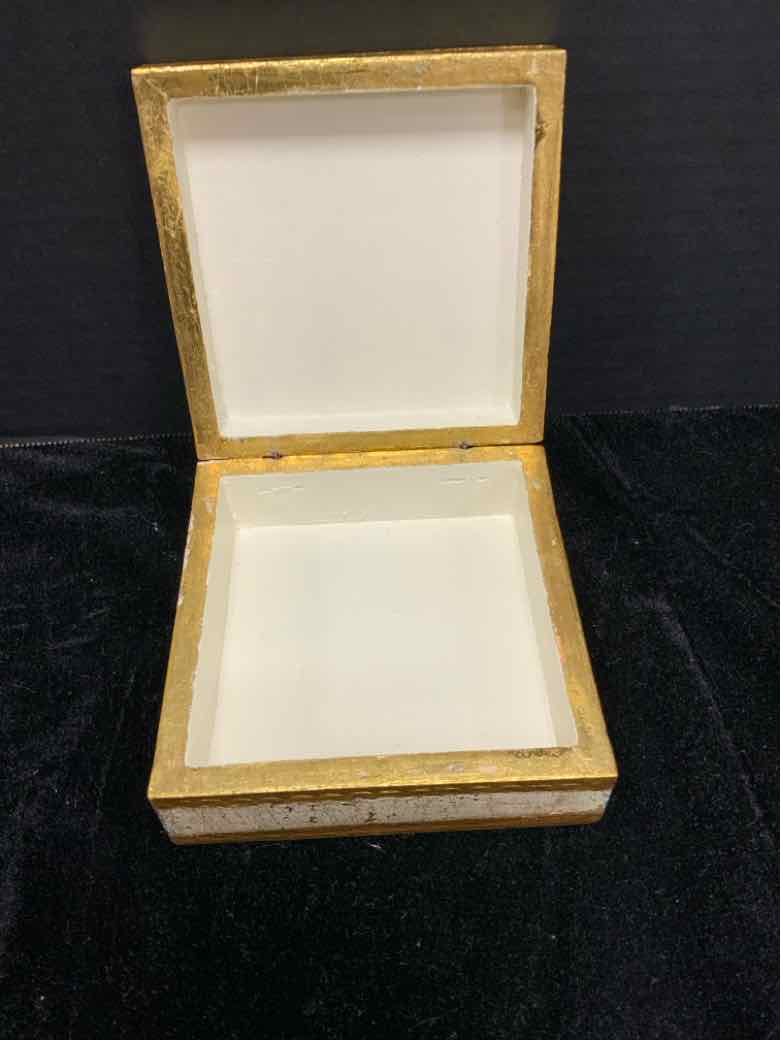 Hinged Box